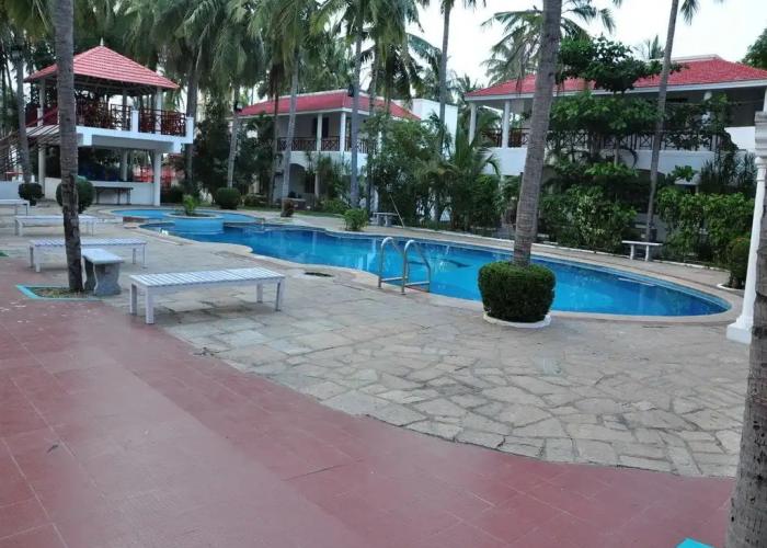 Green Coconut Resort