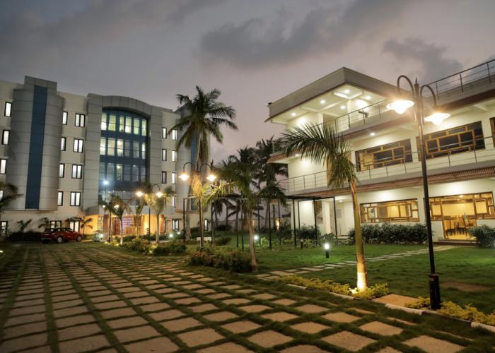 Lee Crysstal Hotel