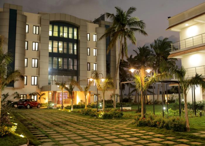Lee Crysstal Hotel