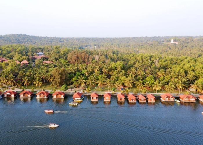 Poovar Island Resort Hotel