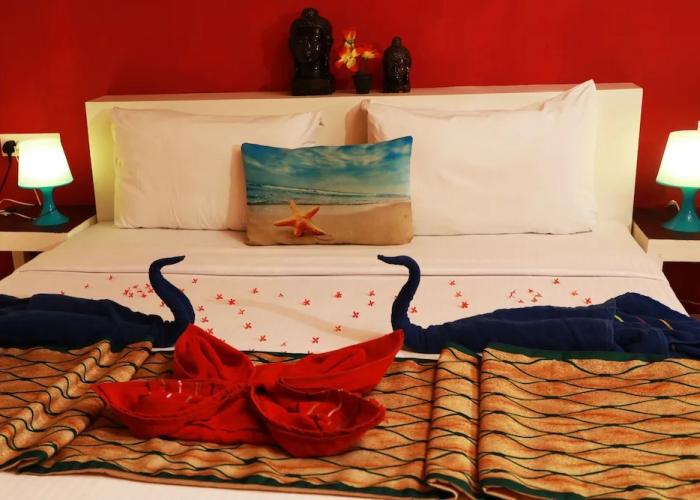 Phoenix Island Resort