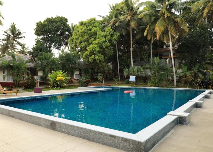 Phoenix Island Resort