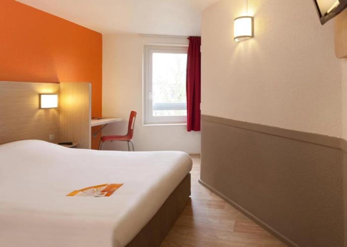 hotelF1 Cergy