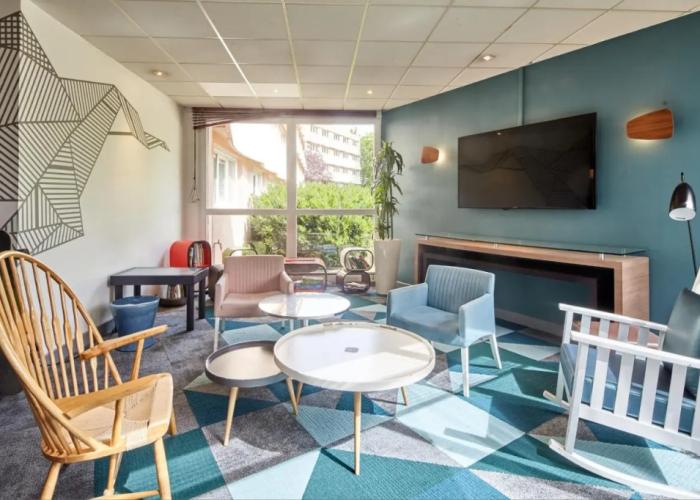 B&B HOTEL Cergy Port