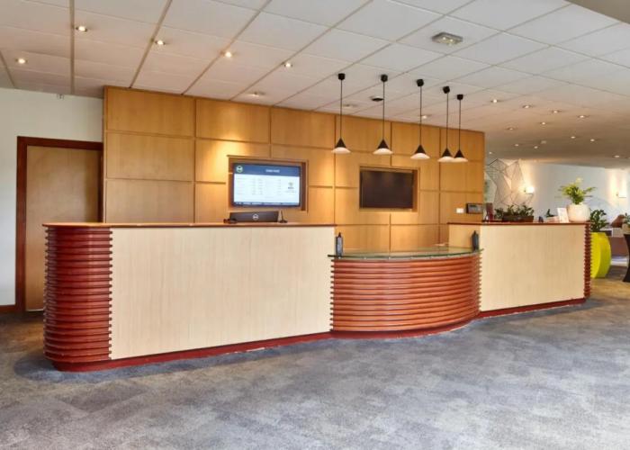 B&B HOTEL Cergy Port