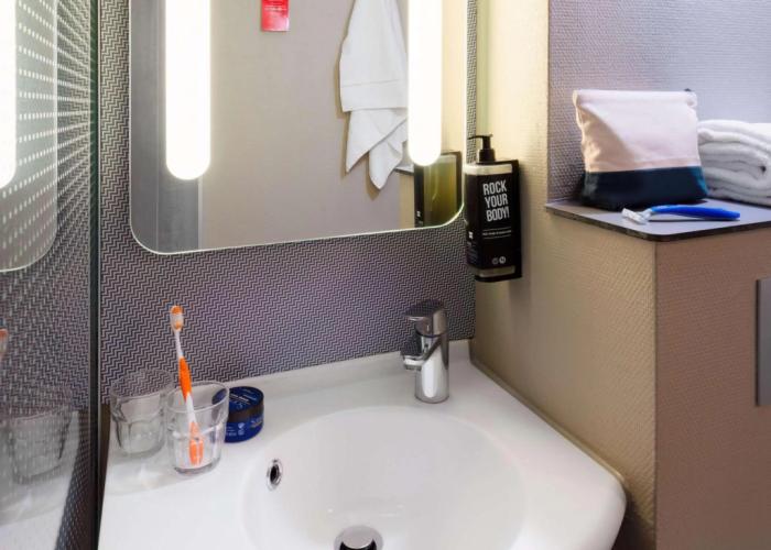 ibis Cergy Pontoise Le Port