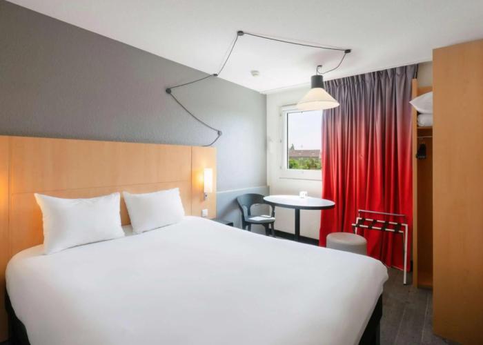 ibis Cergy Pontoise Le Port