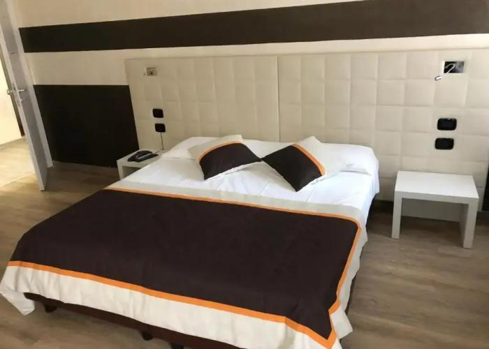 Hotel City