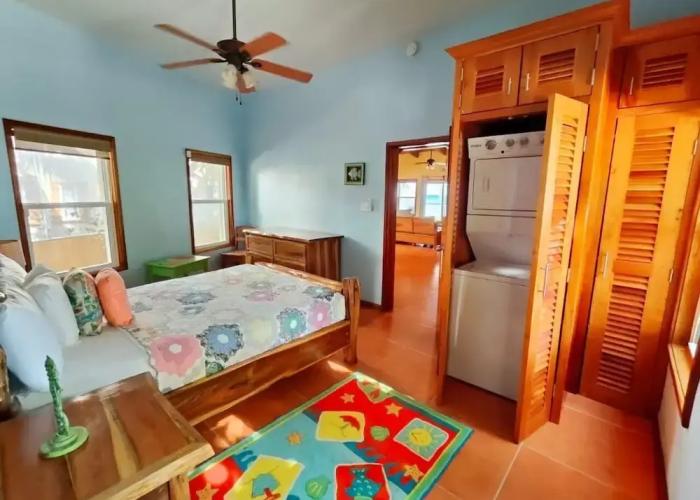 Casa De Bonita 4 Bedroom Home by RedAwning