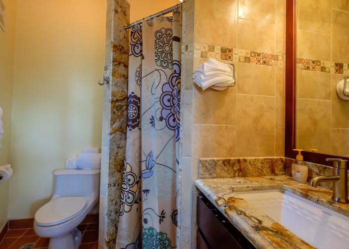 Casa De Bonita 4 Bedroom Home by RedAwning