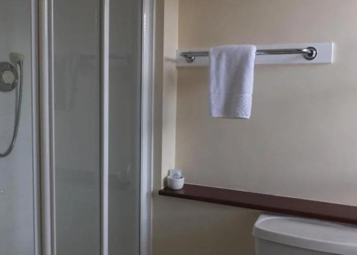 Novar Arms Hotel