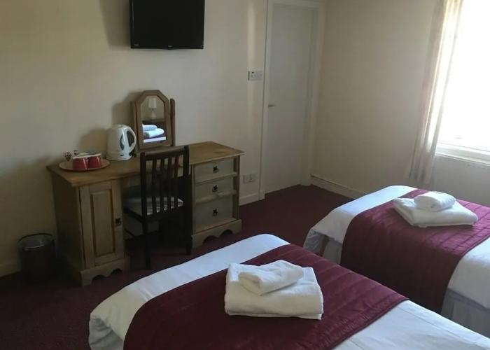 Novar Arms Hotel