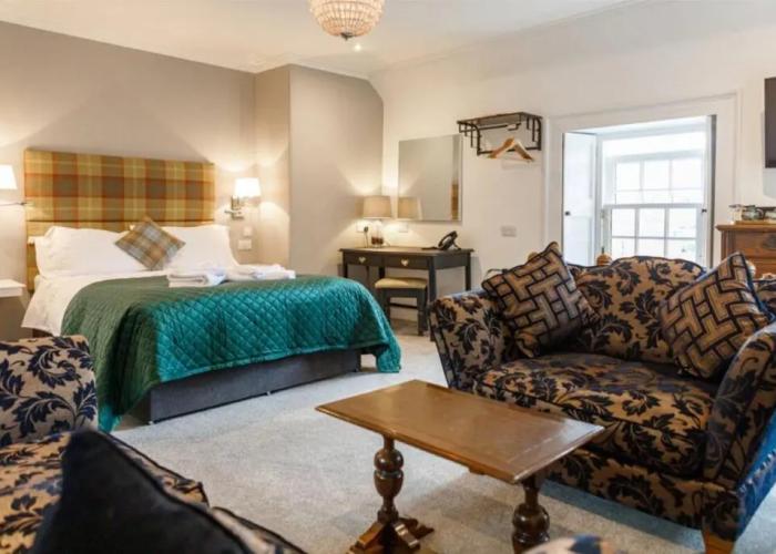 Conon Hotel