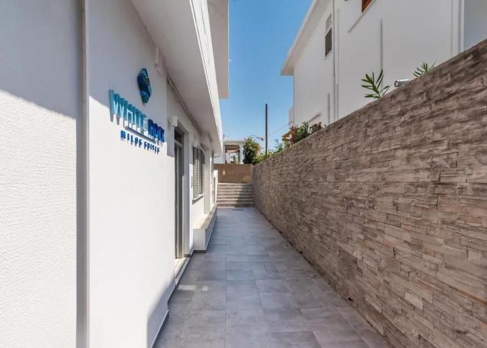 White Rock Milos Suites