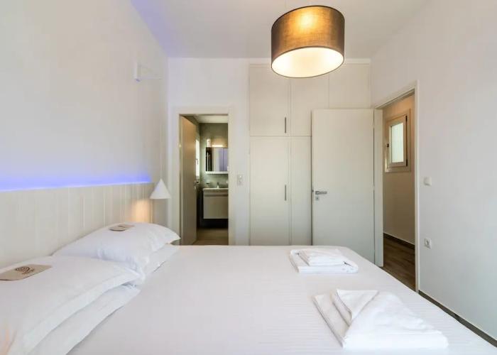 White Rock Milos Suites