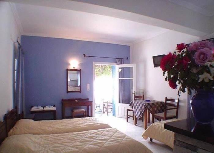Giannis Hotel Apartments