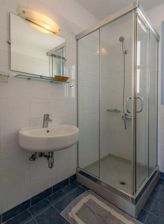 фото Aeolis Hotel