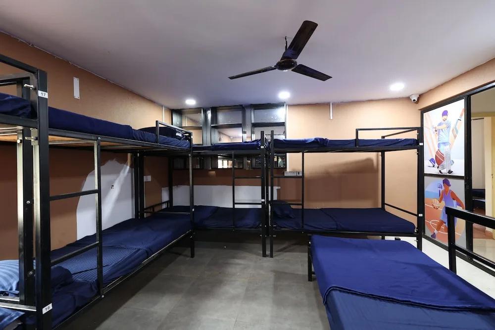 фото Wee care hostel and dormitory