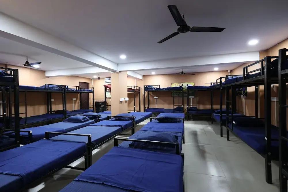 фото Wee care hostel and dormitory