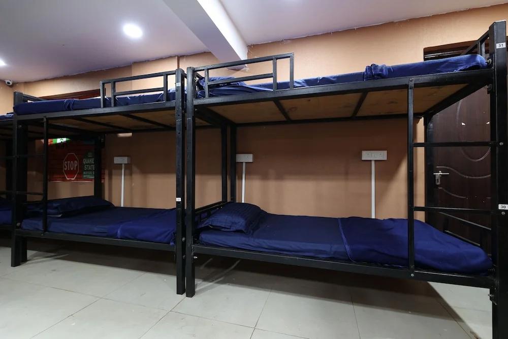 фото Wee care hostel and dormitory