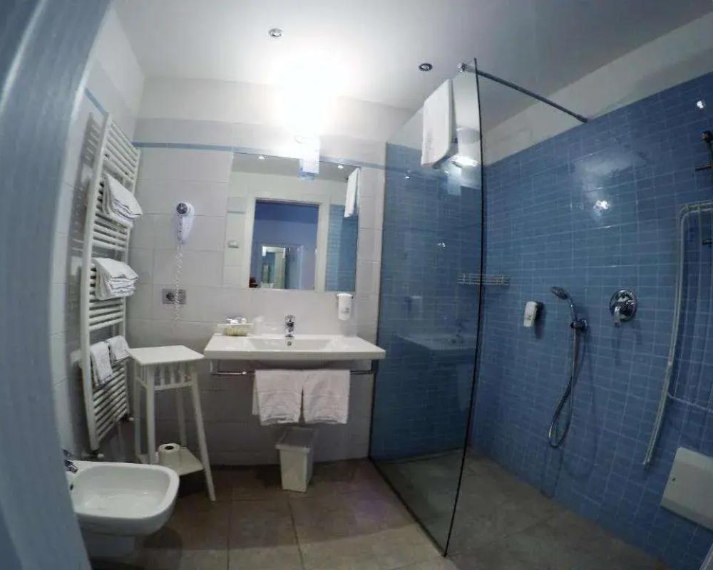 фото Tullio Hotel