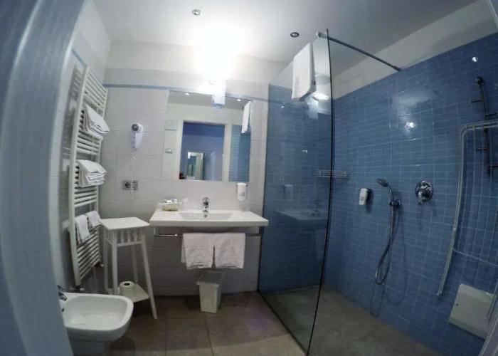 Tullio Hotel