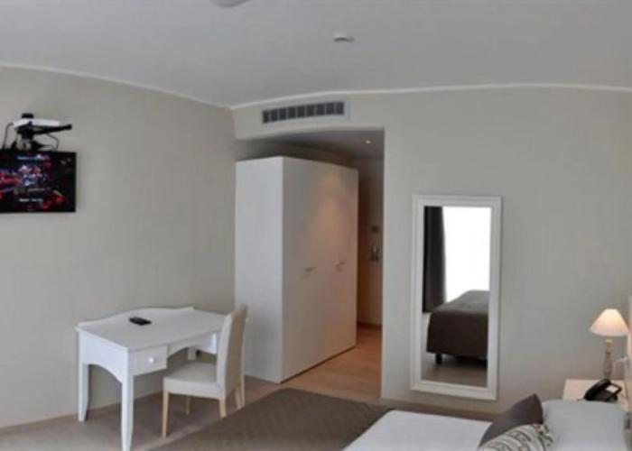 Tullio Hotel