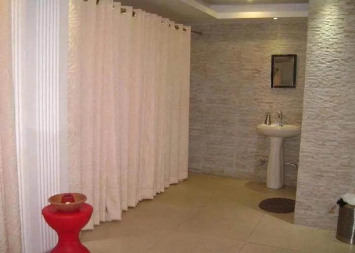 BlueStays Hostel