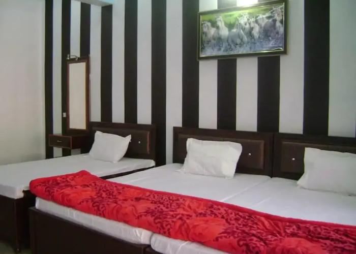 BlueStays Hostel