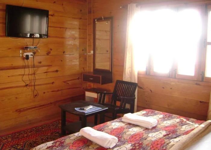 BlueStays Hostel