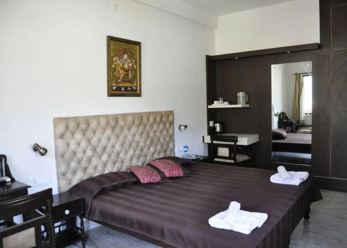 Hotel Divine Ganga Cottage