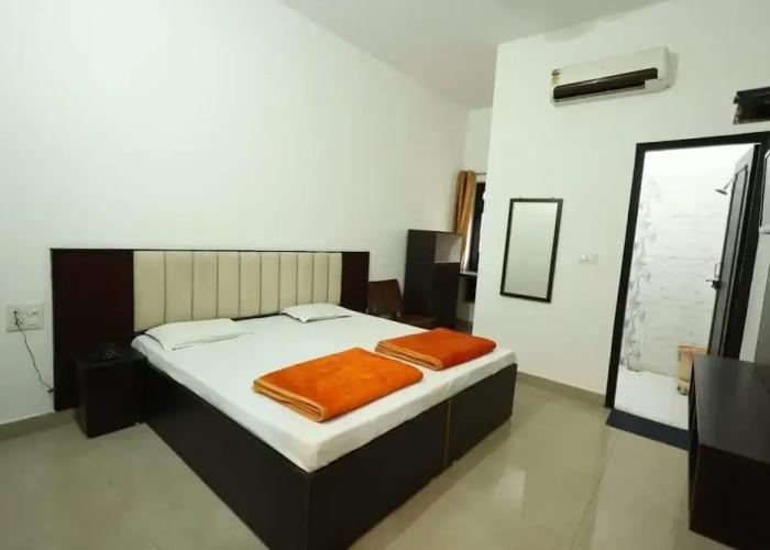Hotel Moksha (Previously Raj Deep)