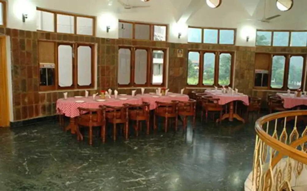 фото Hotel Yog Tapovan