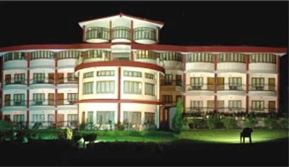 фото Hotel Yog Tapovan