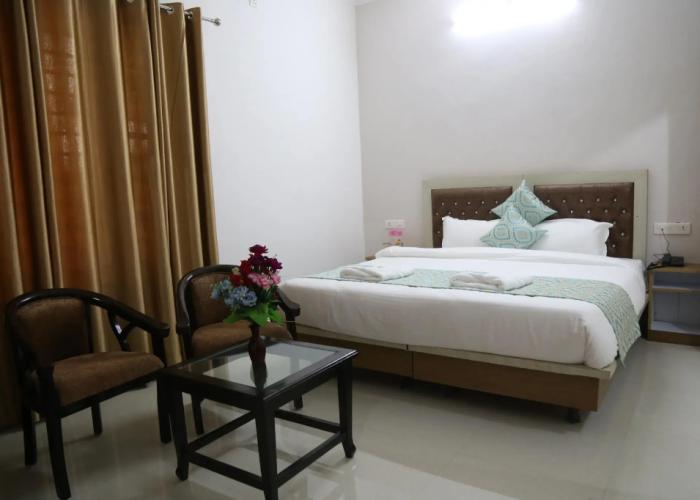 Hotel Yog Tapovan