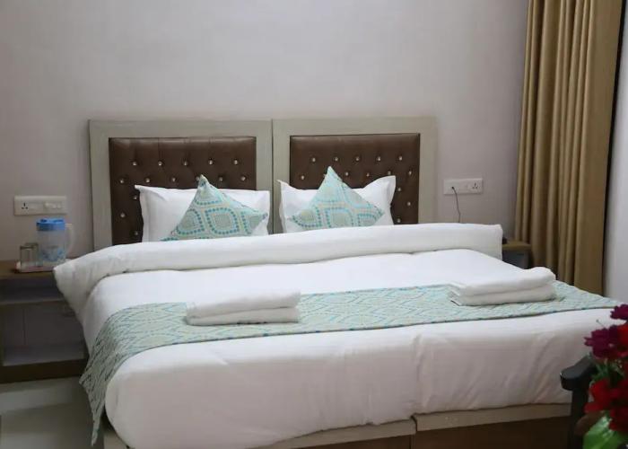 Hotel Yog Tapovan