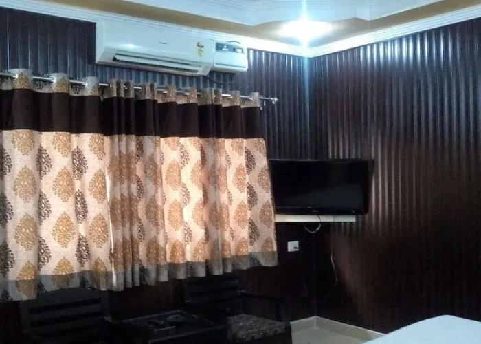 Hotel Leisure Palace