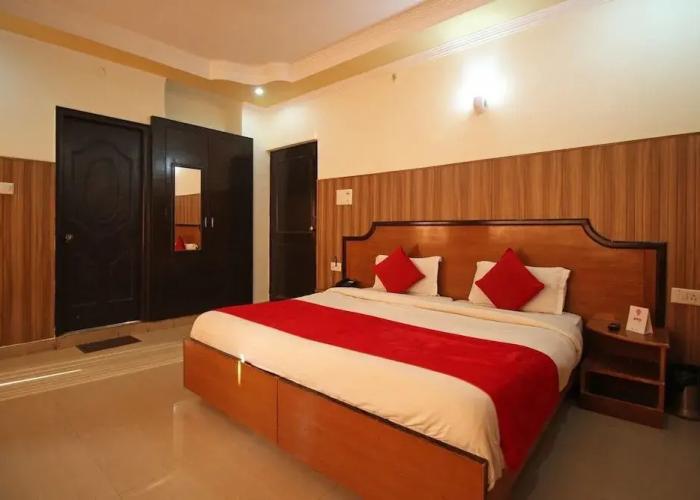 Hotel Leisure Palace