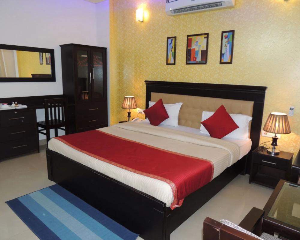 фото Hotel Yog Vashishth