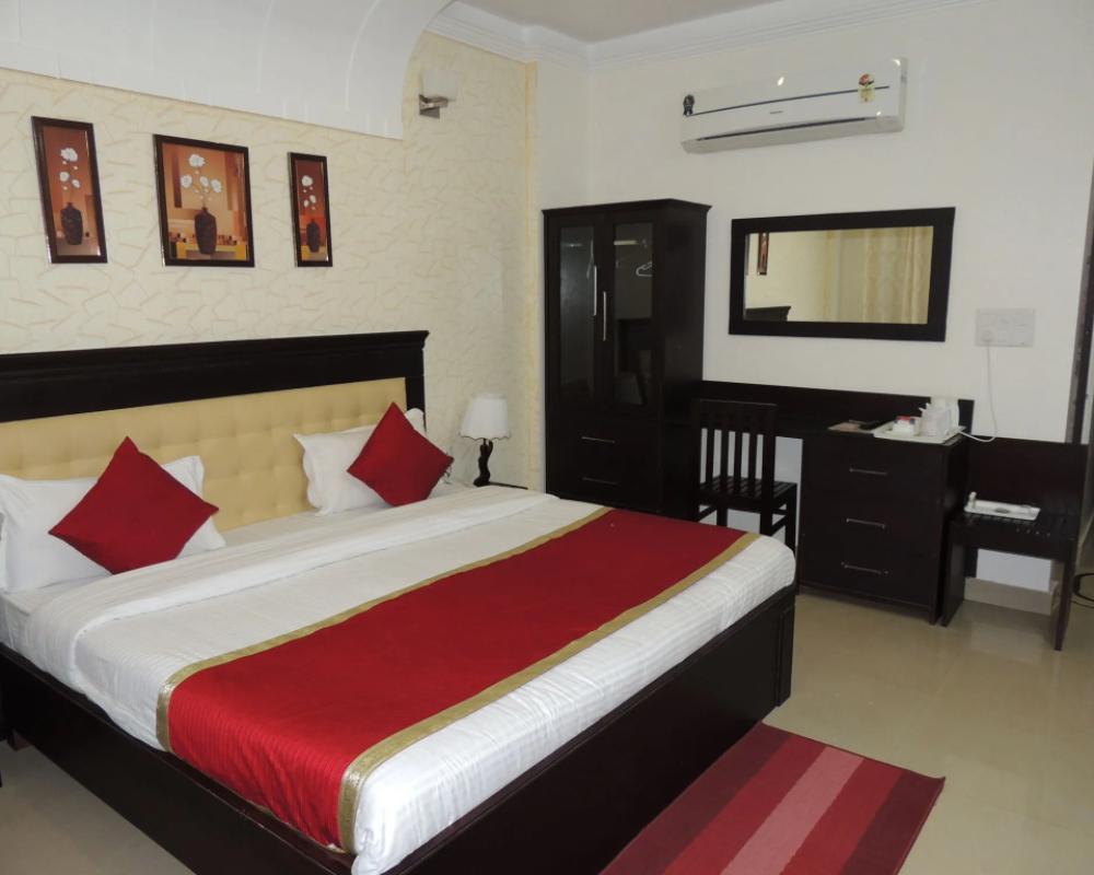 фото Hotel Yog Vashishth