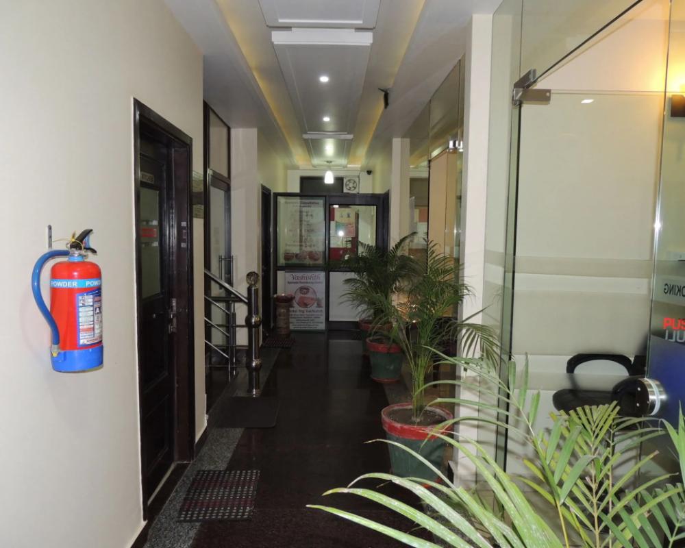 фото Hotel Yog Vashishth