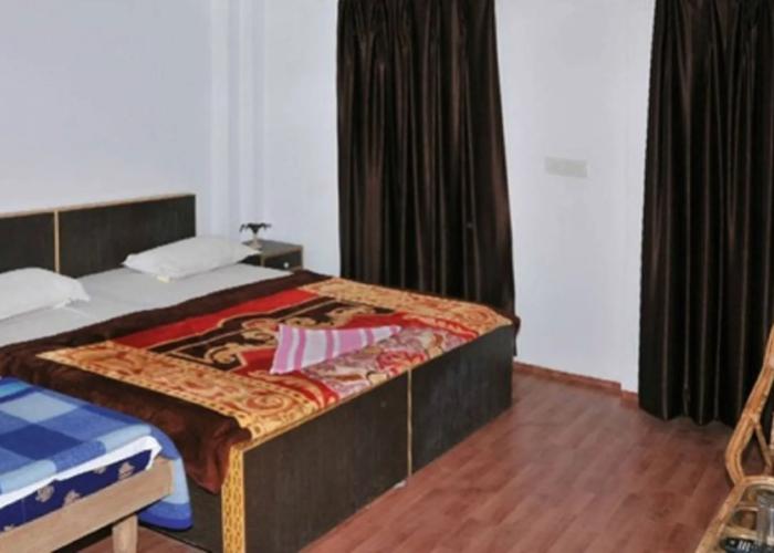 Raj Resort