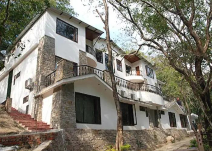Shiv Resort