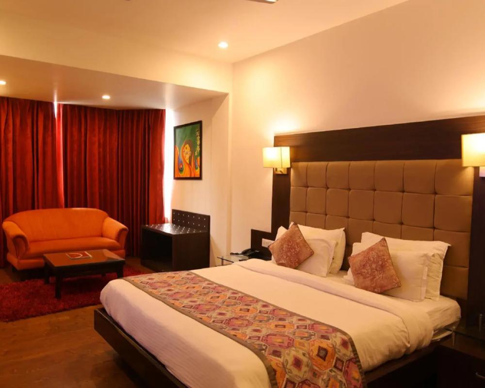 фото Hotel Natraj