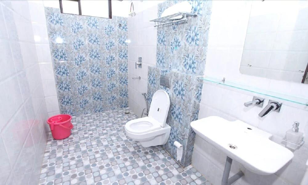 фото Hotel Trihari