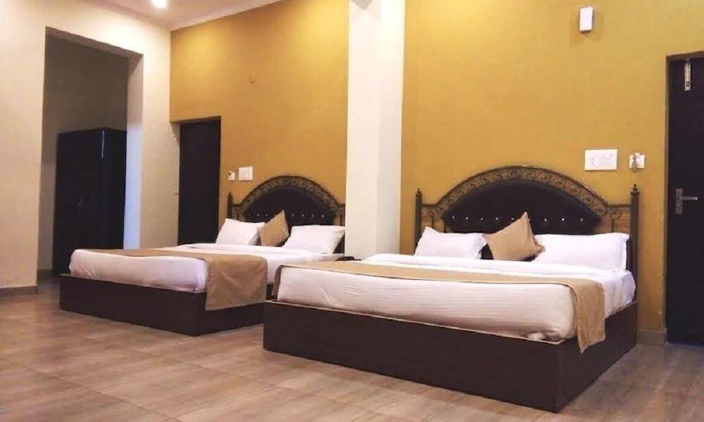 фото Hotel Trihari