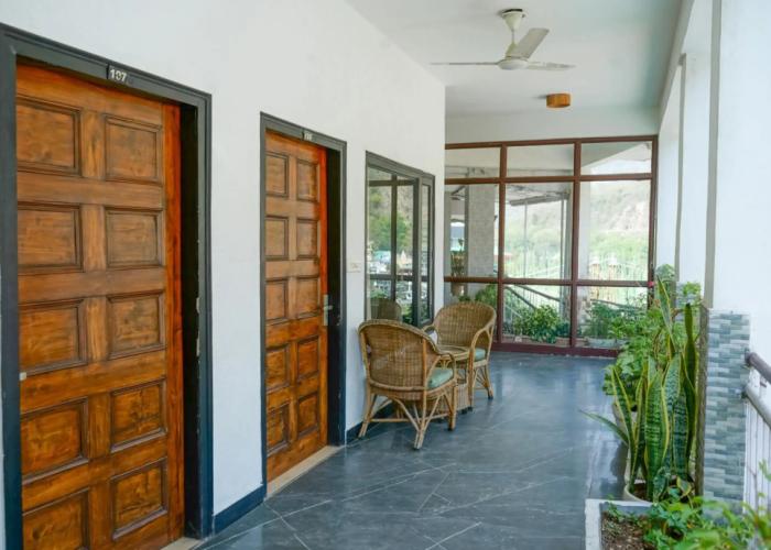 Hotel Ishan A Riverside Retreat