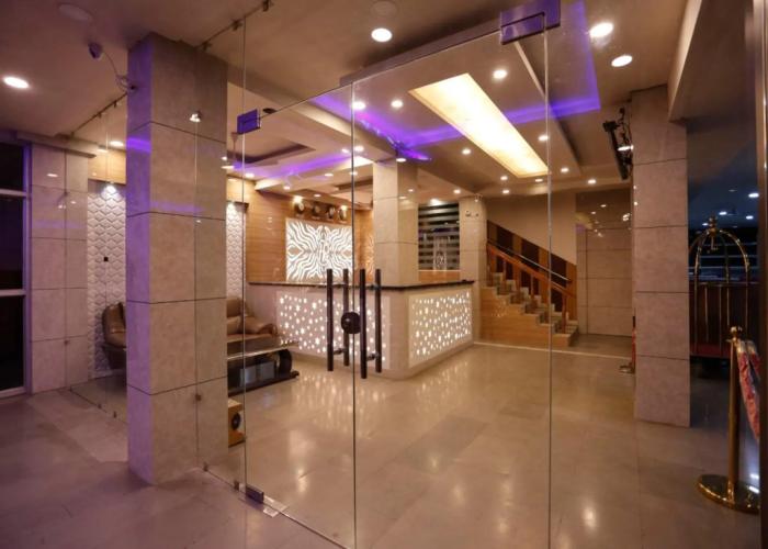 Paradise Ganga - A River Side Hotel