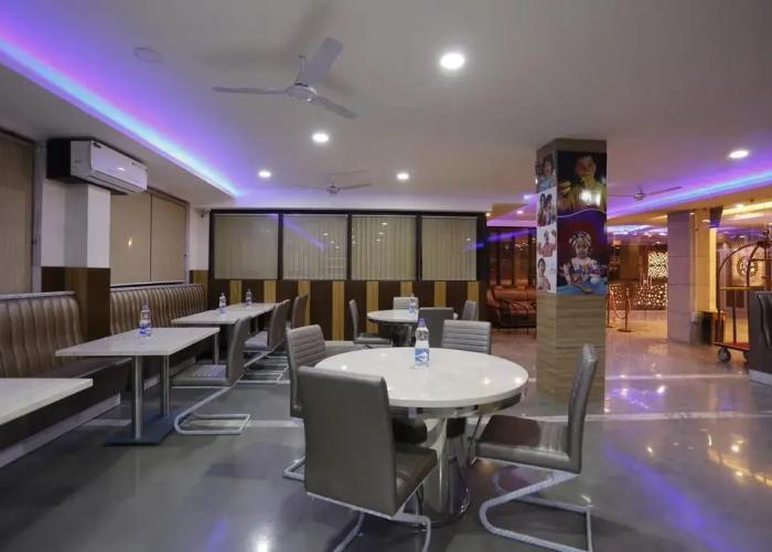 Paradise Ganga - A River Side Hotel
