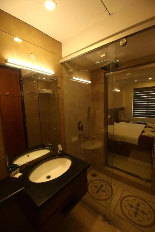фото Holy River Hotel